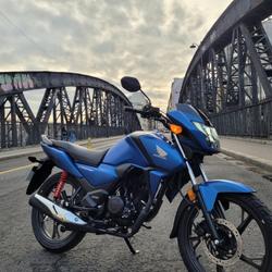 Honda CBF  Paris 10e Arrondissement