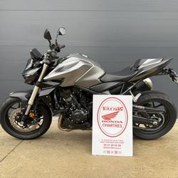 Honda Hornet  Fontenay-sur-Eure