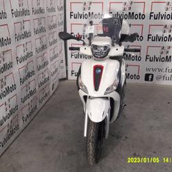 Piaggio Medley  Arles