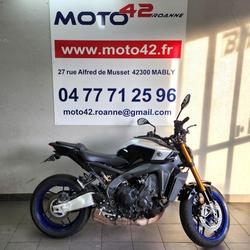 Yamaha MT09  Mably