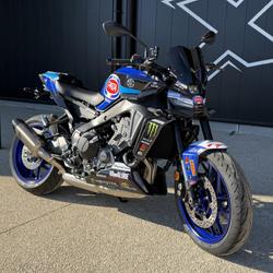 Yamaha MT09  Aubenas
