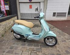 Vespa Primavera Issy-les-Moulineaux