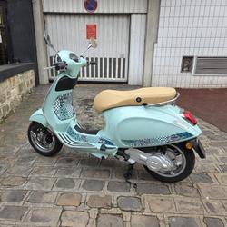 Vespa Primavera  Issy-les-Moulineaux