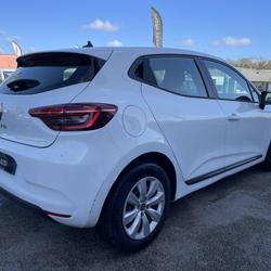 Renault Clio 5 75 Ch MOTEUR 7600 KM 5 PLACES Lanester