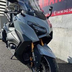 Yamaha T MAX  Orange