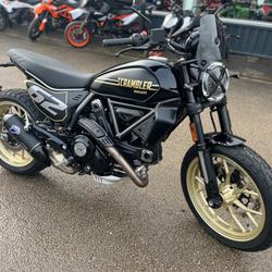 Ducati Scrambler  Chen&ocirc;ve