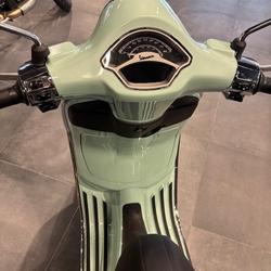 Vespa Primavera  Paris 15e Arrondissement