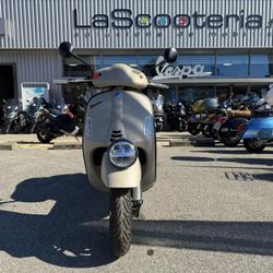 Vespa GT  Saint-Martin-d'H&egrave;res