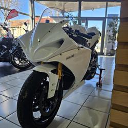 Yamaha YZF R1  B&eacute;ziers