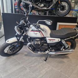 Guzzi V7  M&eacute;rignac