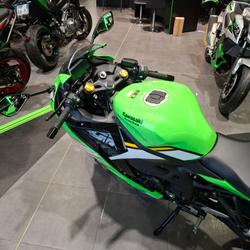 Kawasaki ZX  Tr&eacute;gueux