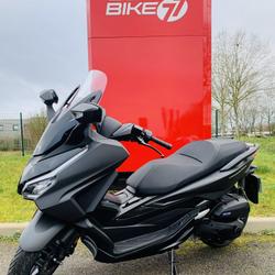 Honda Forza  Melun