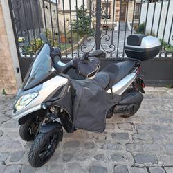 Piaggio MP3  Issy-les-Moulineaux