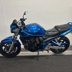 Suzuki GSF  Ch&acirc;teau-Thierry