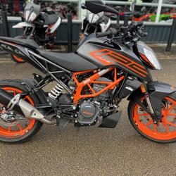 KTM Duke  Chen&ocirc;ve