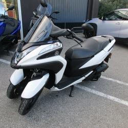 Yamaha Tricity  Villeneuve-d'Entraunes