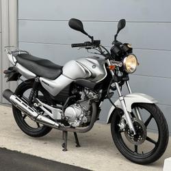 Yamaha YBR  Aubi&egrave;re