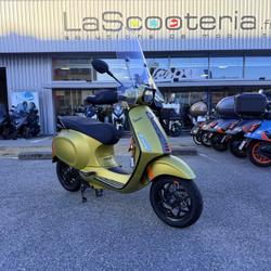 Vespa Sprint  Saint-Martin-d'H&egrave;res