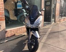 Aprilia SX Paris 13e Arrondissement