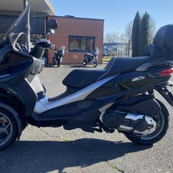 Piaggio MP3  Gleiz&eacute;