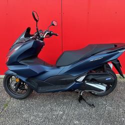 Honda PCX  Saint-Maximin