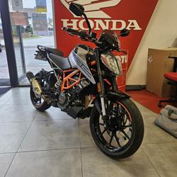 KTM Duke  &Eacute;tupes