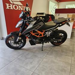 KTM Duke  &Eacute;tupes