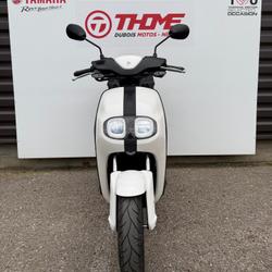 Yamaha Neo's  N&icirc;mes