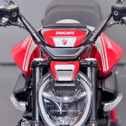 Ducati Diavel  Vert-Saint-Denis