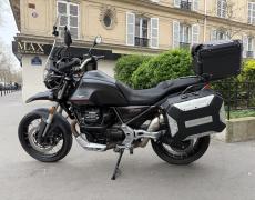 Guzzi V85 TT Paris 11e Arrondissement