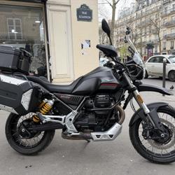 Guzzi V85 TT  Paris 11e Arrondissement