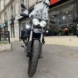 Guzzi V85 TT  Paris 11e Arrondissement