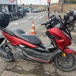Honda Forza  Chambourcy