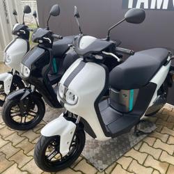 Yamaha Neo's  Mauguio