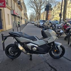 Honda X-ADV  Paris 11e Arrondissement