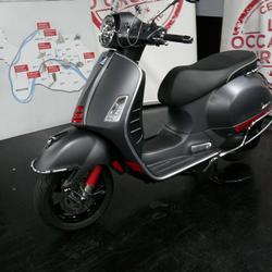 Vespa GTS  Paris 17e Arrondissement