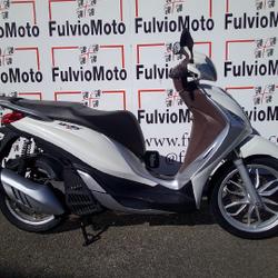 Piaggio Medley  Arles