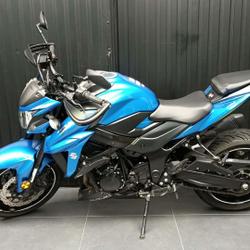 Suzuki GSXS  Saint-Thibault-des-Vignes