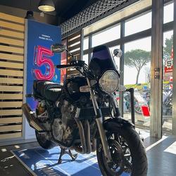 Yamaha XJR 1300  Royan