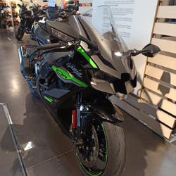 Kawasaki ZX 10R  Ruy-Montceau