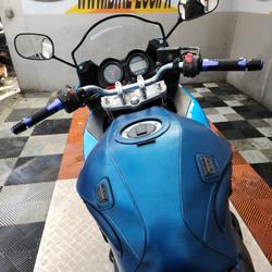 Suzuki GSF  Vitrolles