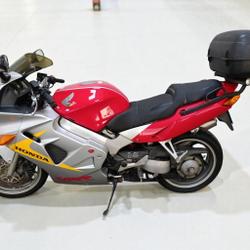 Honda VFR  Pressigny-les-Pins