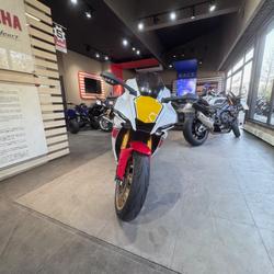 Yamaha YZF R1  Joinville-le-Pont