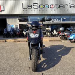 Aprilia SR  Saint-Martin-d'H&egrave;res