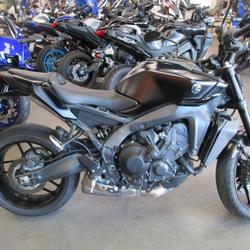 Yamaha MT09  Villeneuve-d'Entraunes