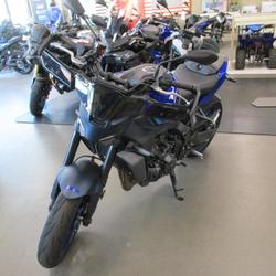 Yamaha MT09  Villeneuve-d'Entraunes