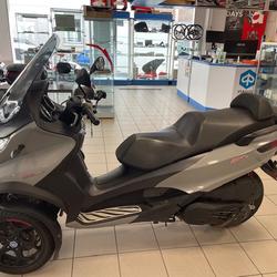 Piaggio MP3  Tours