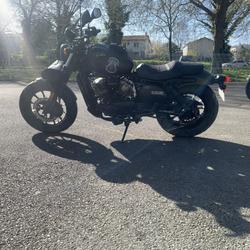 Hyosung GV 125  Saintes