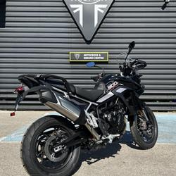 Triumph Tiger  N&icirc;mes
