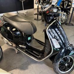 Vespa GTS  Paris 15e Arrondissement